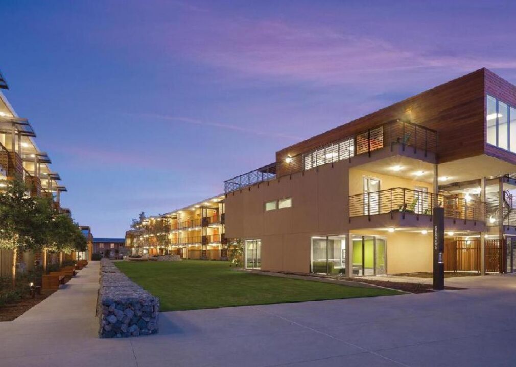 #15. Pitzer College